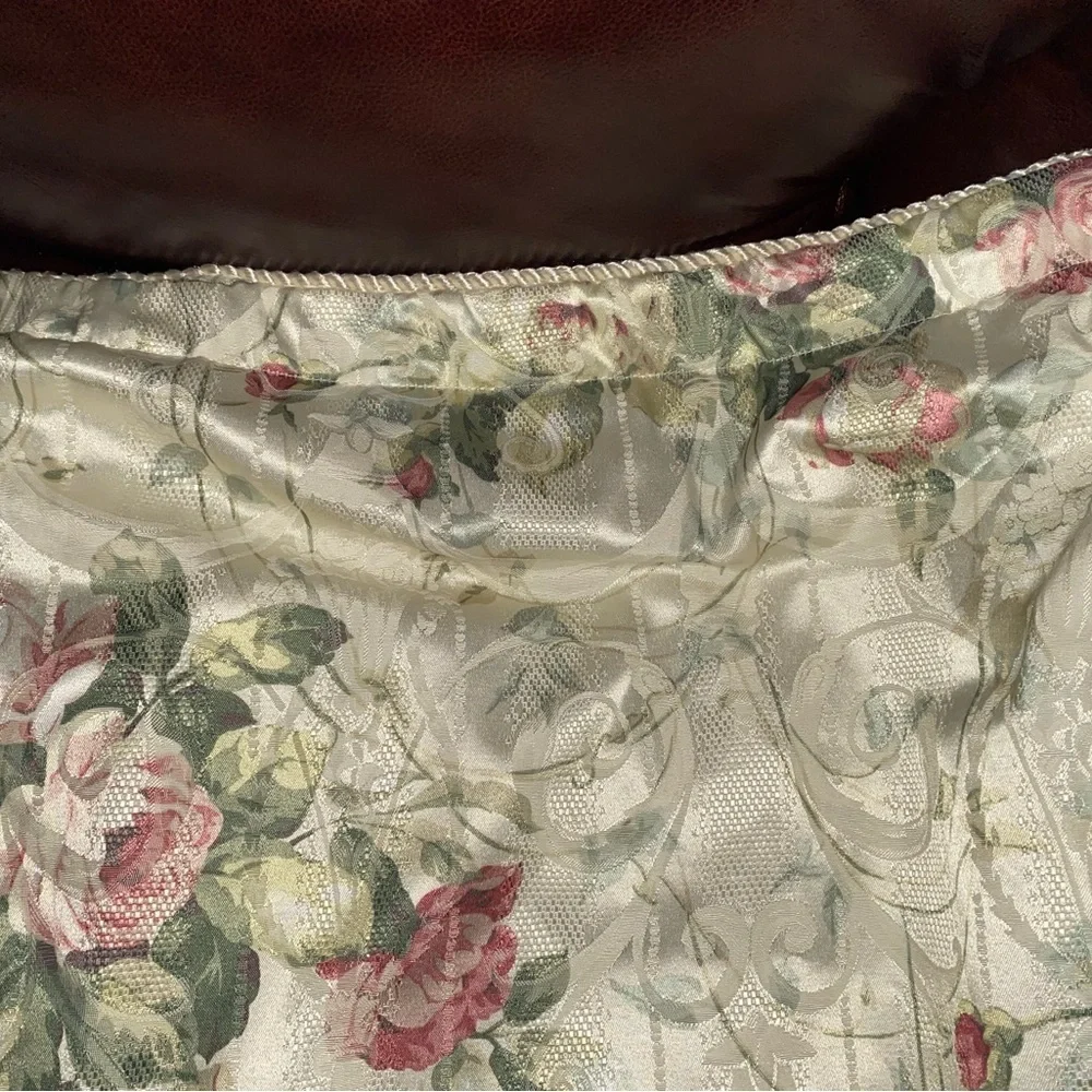 2 Burlington Home Rose Floral Damask King Size Shabby Chic Cottage Pillow Shams